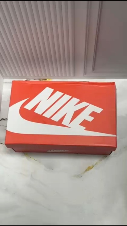 коробка nike,кроссовки nike,коробка найк,коробка,кроссовки