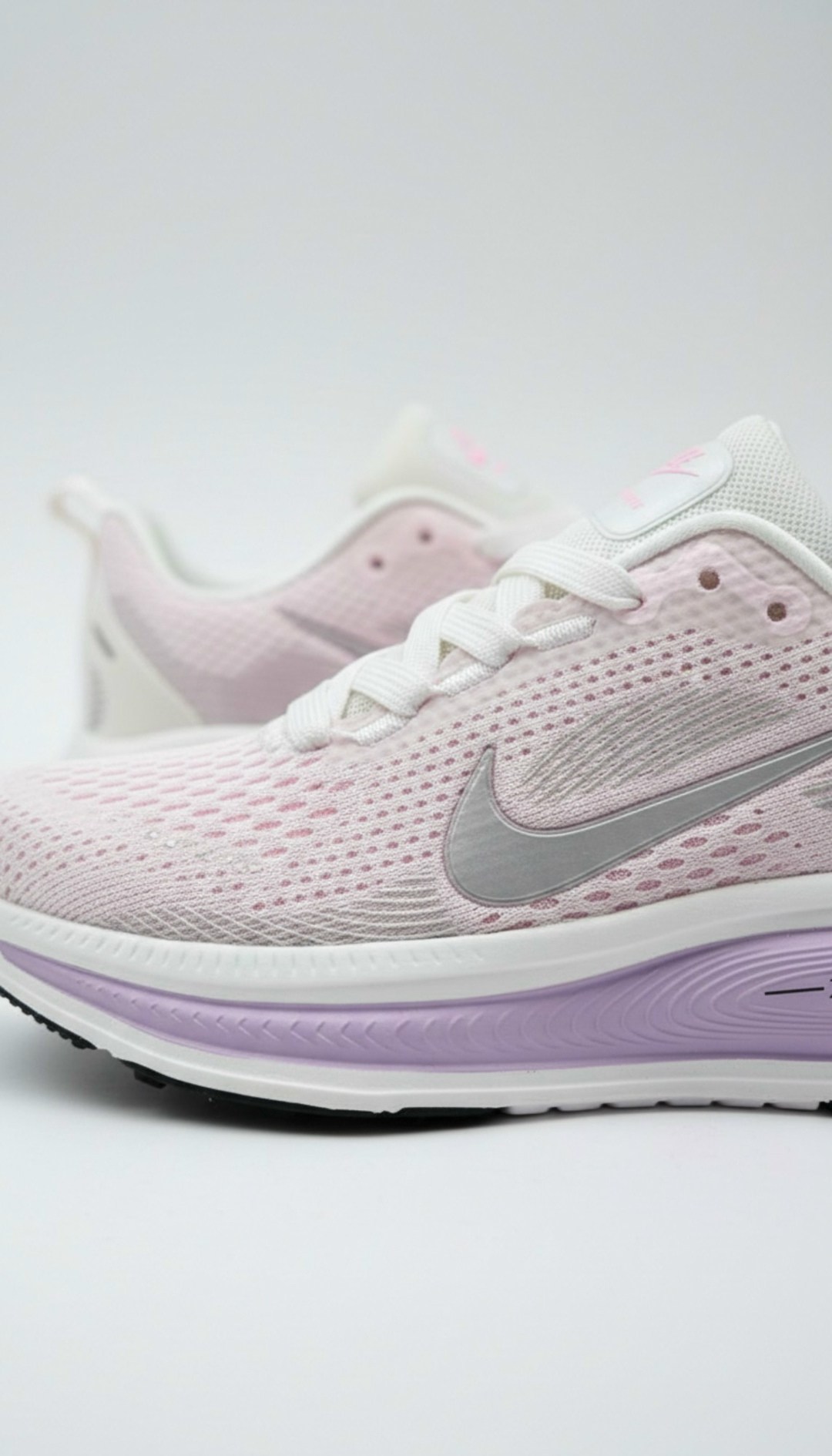 кроссовки беговые женские,женские кроссовки nike,кроссовки nike,спортивная ,nike running shoes