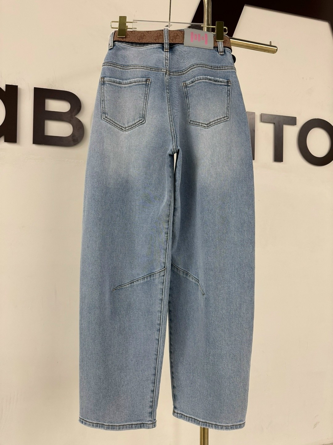 джинсы широкие,джинсы широкие женские,джинсовые брюки,женские джинсы,модные джинсы