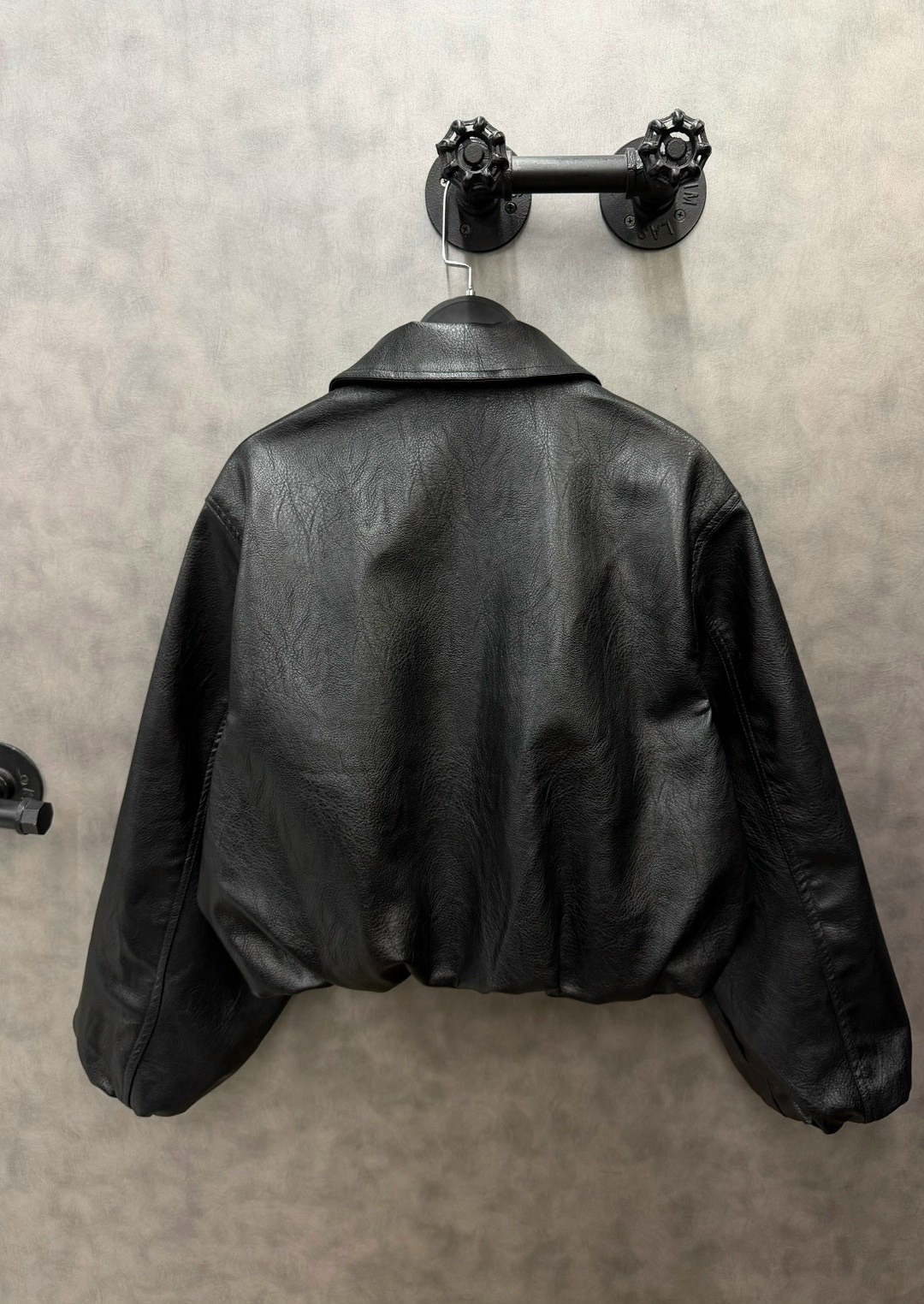 кожаная куртка,женская кожаная куртка,женская куртка из искусственной кожи,кожаная куртка оверсайз,куртка-косуха