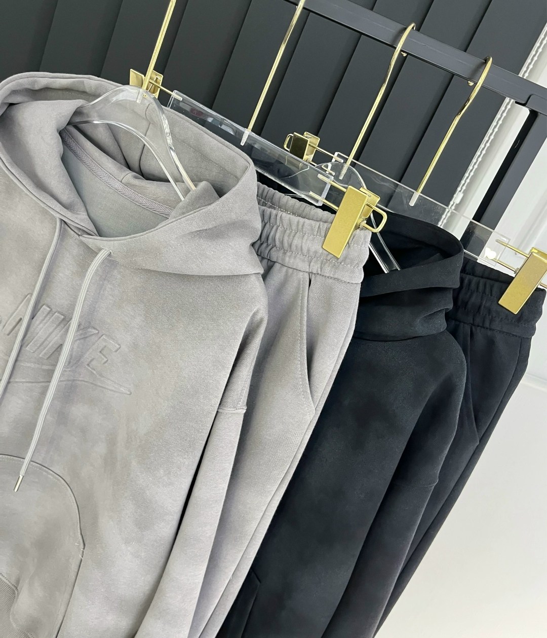 костюм спортивный,спортивный костюм nike на флисе,спортивный костюм на флисе,стильные костюмы,спортивный костюм женский на флисе