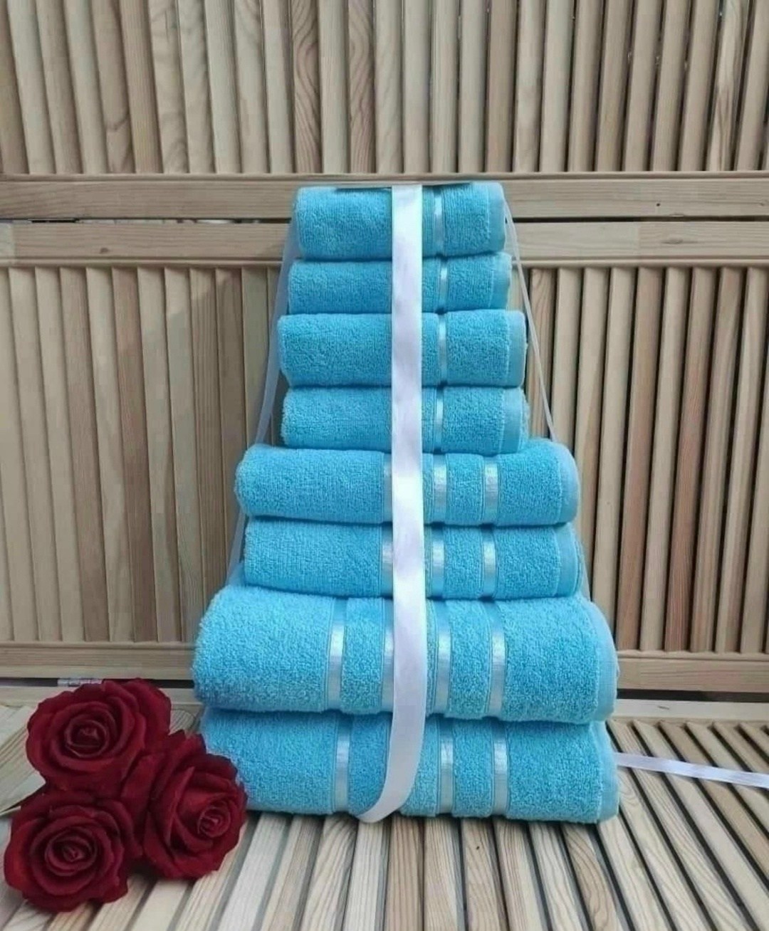 комплект из восьми полотенец,комплект махровых полотенец,набор полотенец,комплект полотенец,полотенца