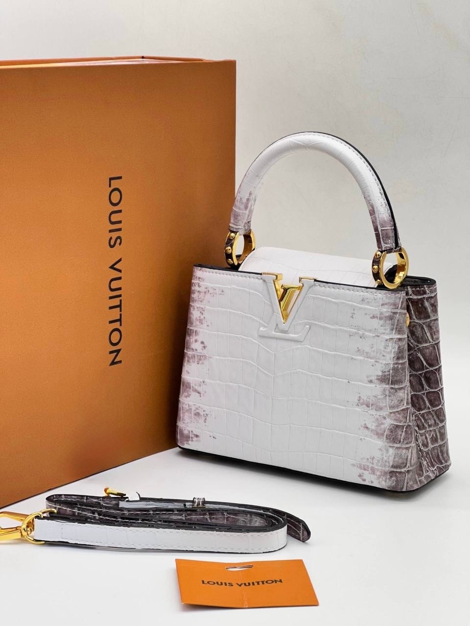 сумка женская louis vuitton,сумка louis vuitton,louis vuitton сумка на плечо кросс-боди,кожаная сумка louis vuitton capucines pm черная,сумочки