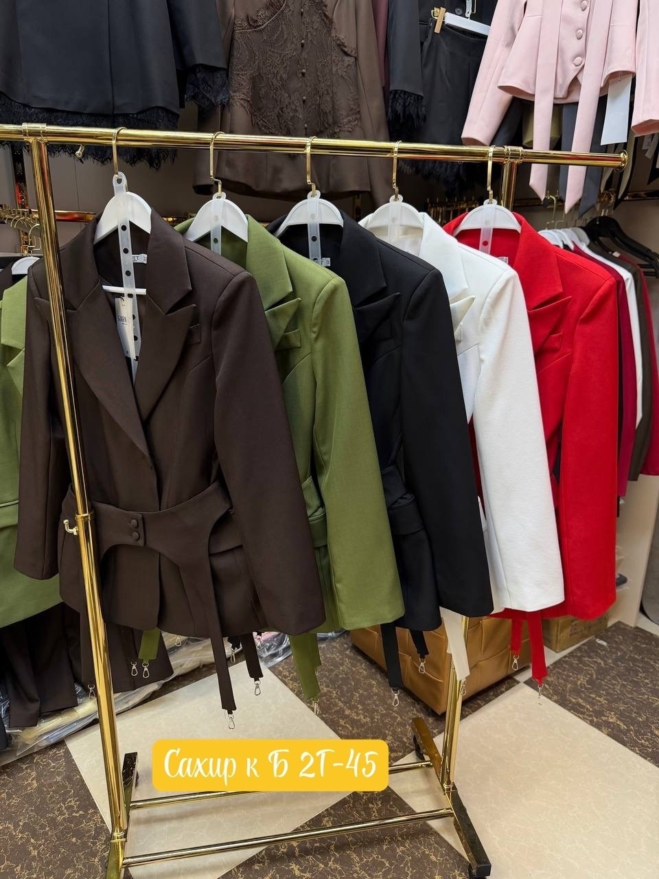 жакет,красный пиджак женский,женские жакеты,жакет с баской,пиджак