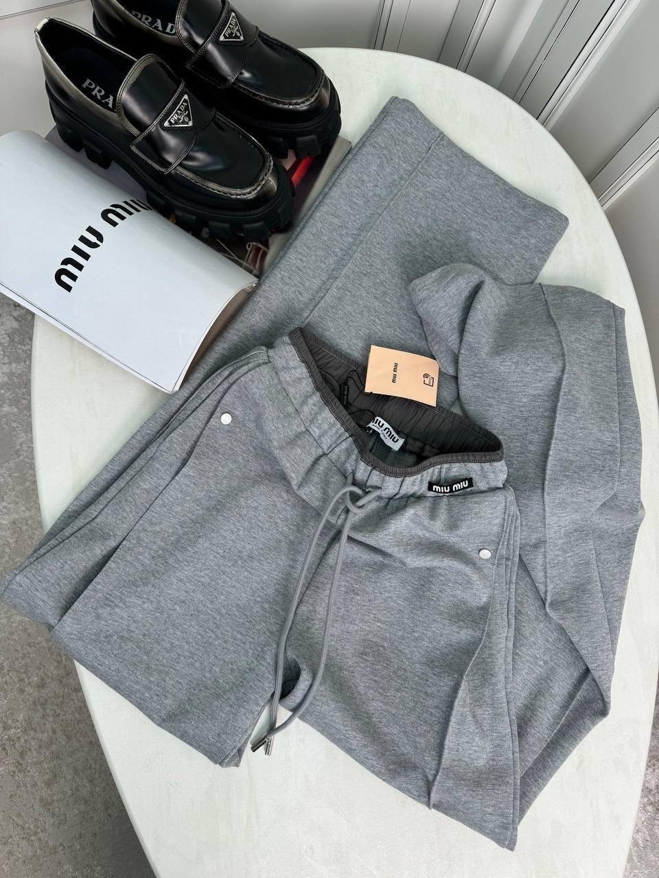 брючный костюм,женский костюм,брюки широкие,костюм с лонгсливом и брюками,брюки женские палаццо