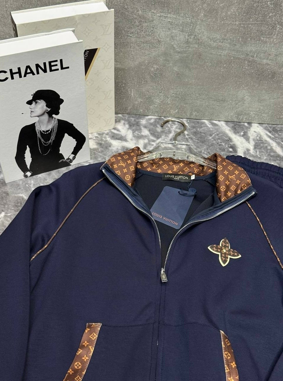 трикотажные костюмы,костюм женский,женский спортивный костюм,спортивный костюм,бархатный костюм