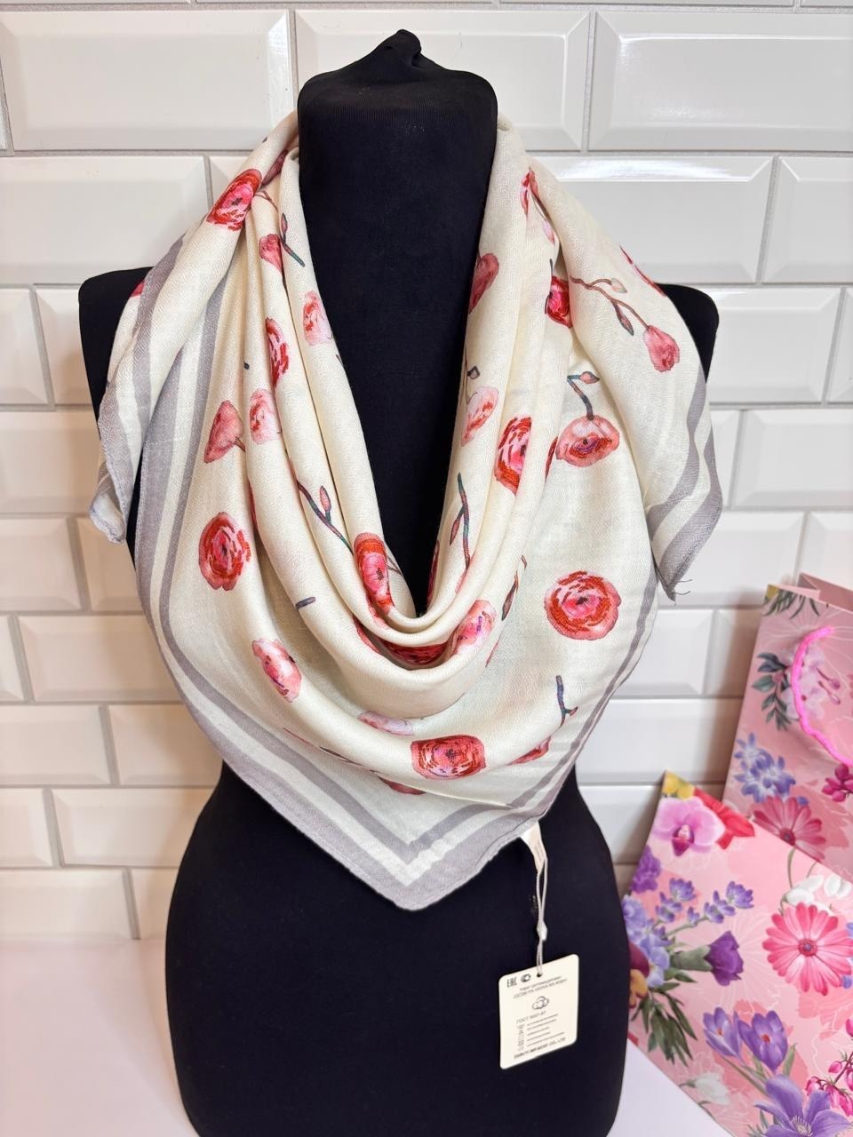 платки женские,платки шарф,красивый платок,платок женский с рисунком,платки шейный платок