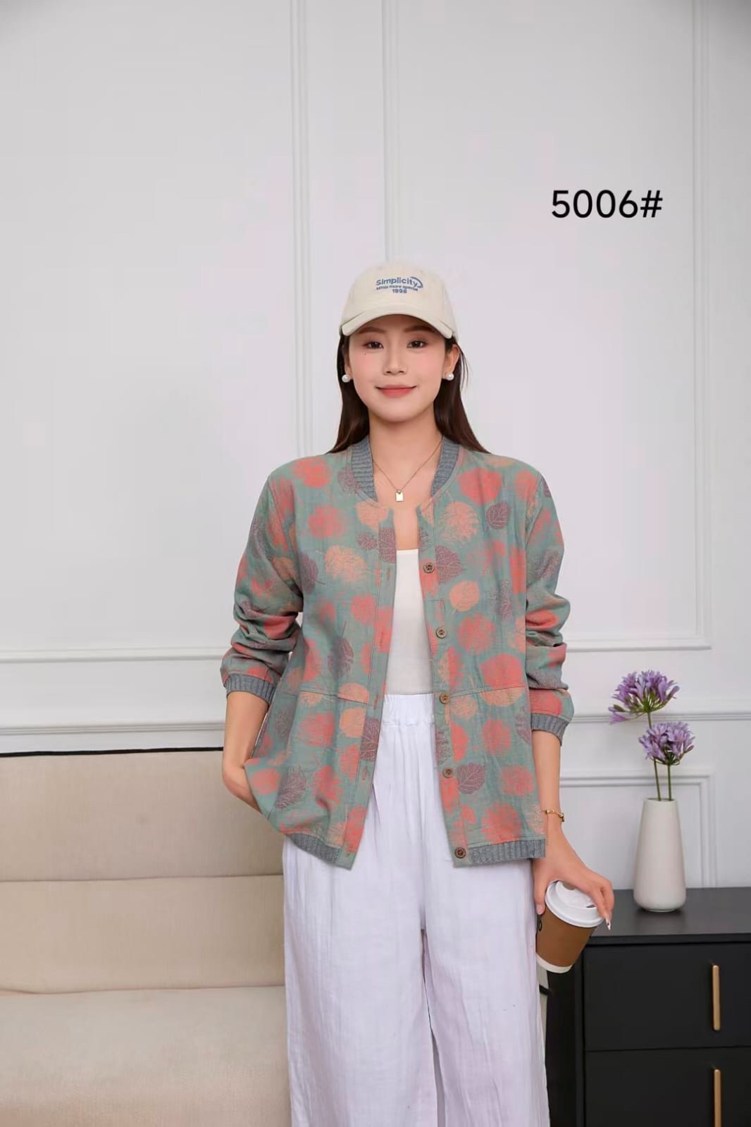 женская куртка,женская короткая куртка,короткая куртка,женская модная куртка,куртка и жакет