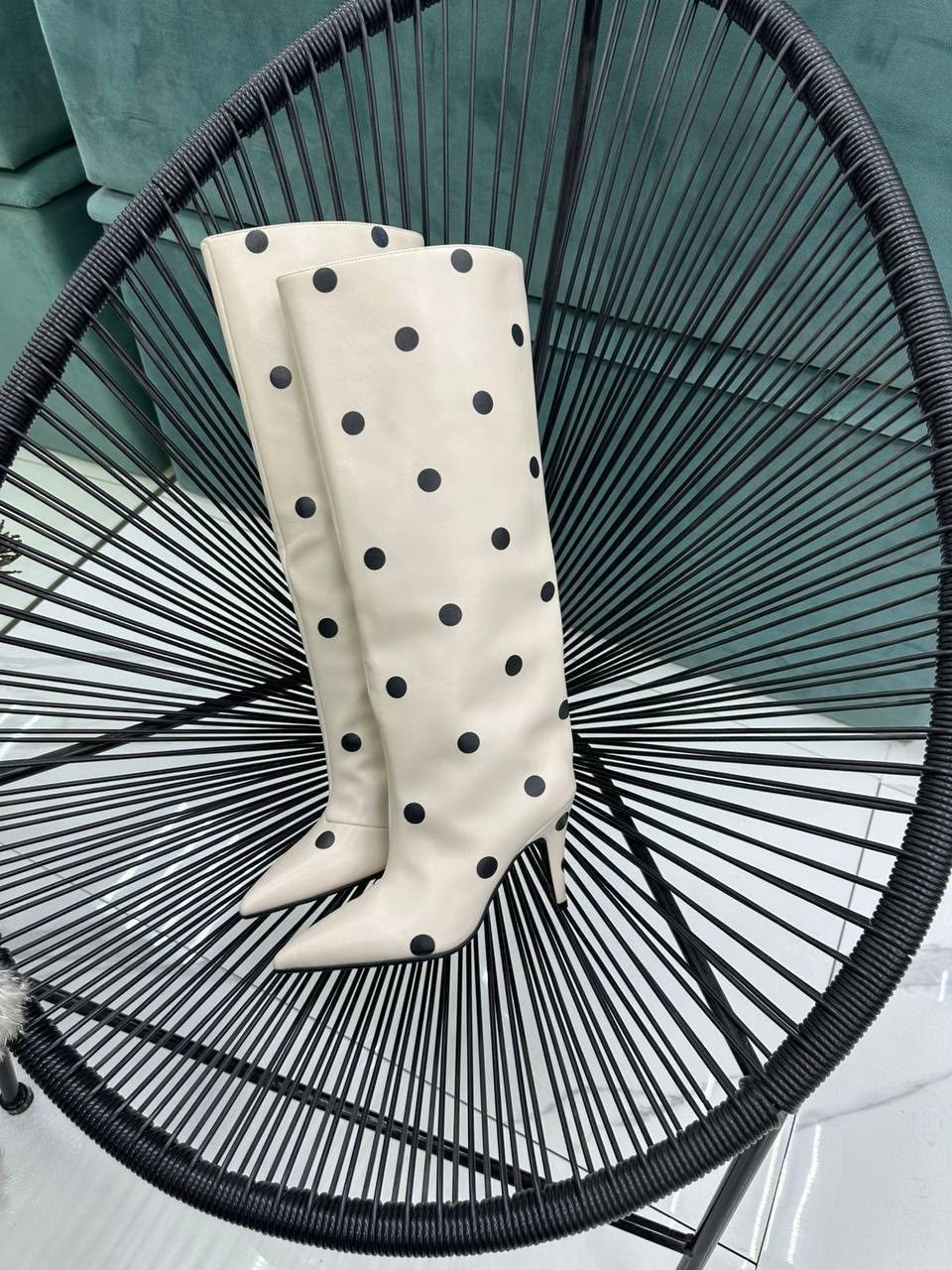 женские сапоги,сапоги в горох,высокие сапоги,белые сапоги, в горошек