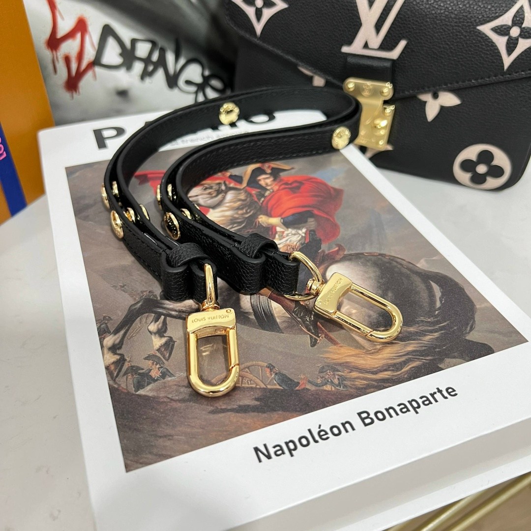 louis vuitton сумка на плечо,сумка pochette metis east west louis vuitton,сумка louis vuitton женская,сумкa louis vuitton,сумка pochette metis east west louis vuitton lv