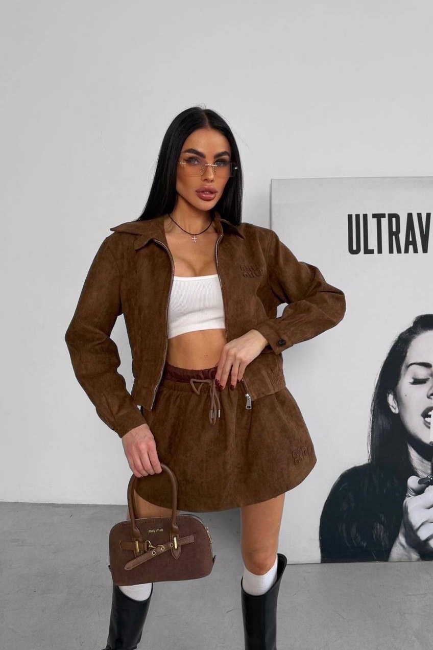 куртка замшевая,костюм с юбкой,куртка бомбер,вельветовый костюм с юбкой,костюм из вельвета