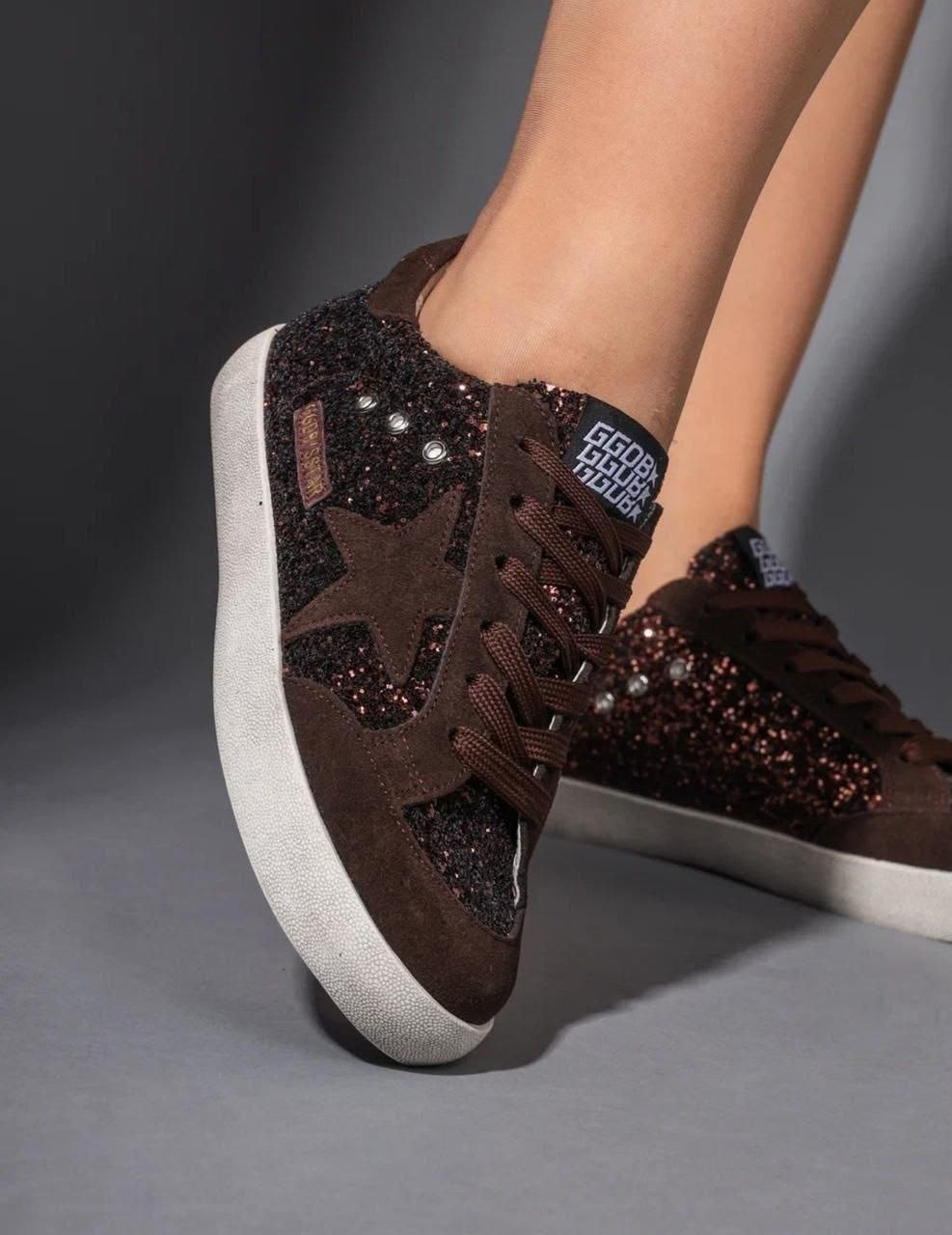 кроссовки golden goose с пайетками на платформе,,кроссовки golden goose,женская ,коричневые кроссовки