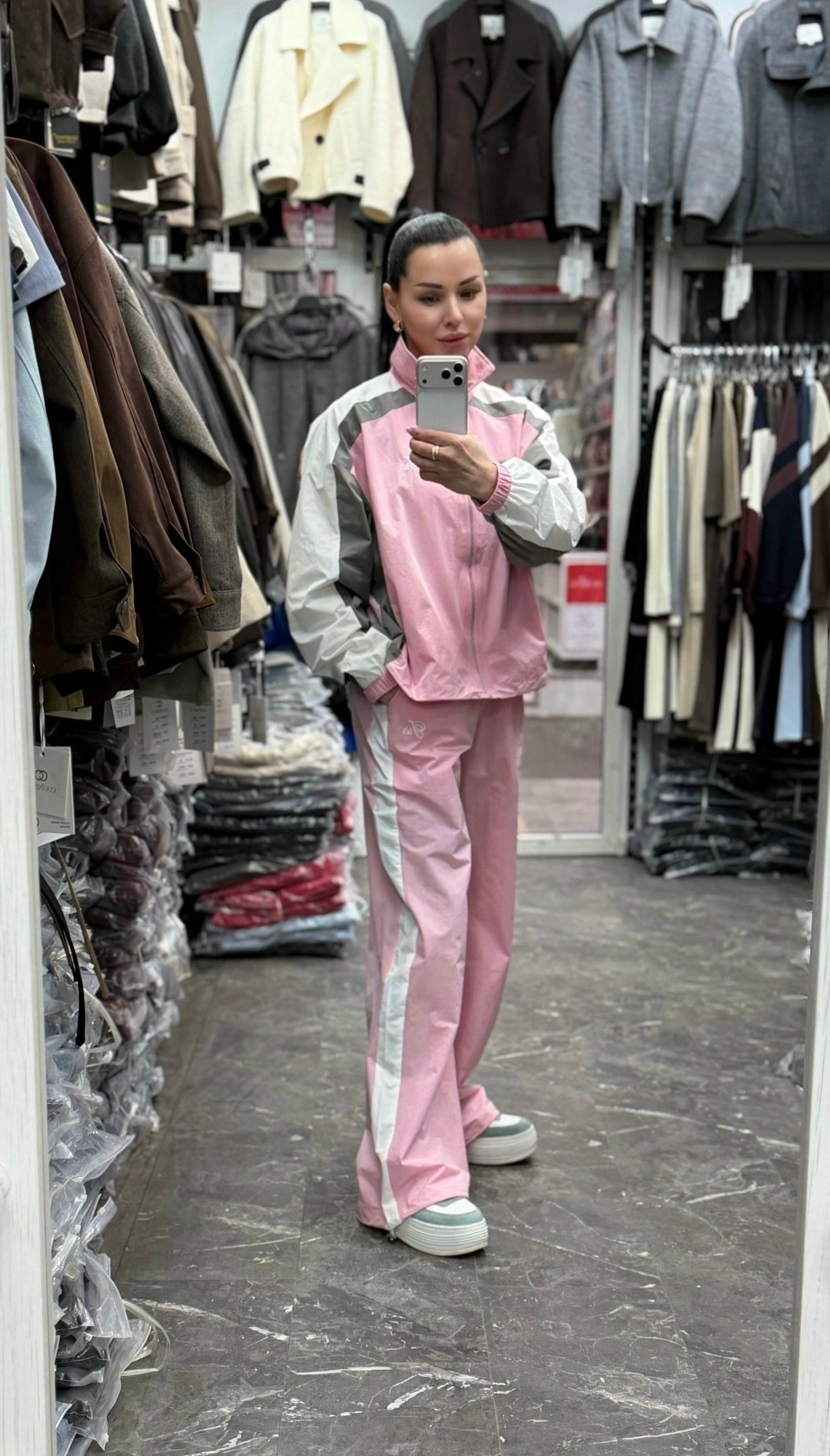 костюм женский "девяностые" розовый,спортивный костюм женский плащевка адидас,костюм спортивный,женский спортивный костюм,женский спортивный костюм из плащевки