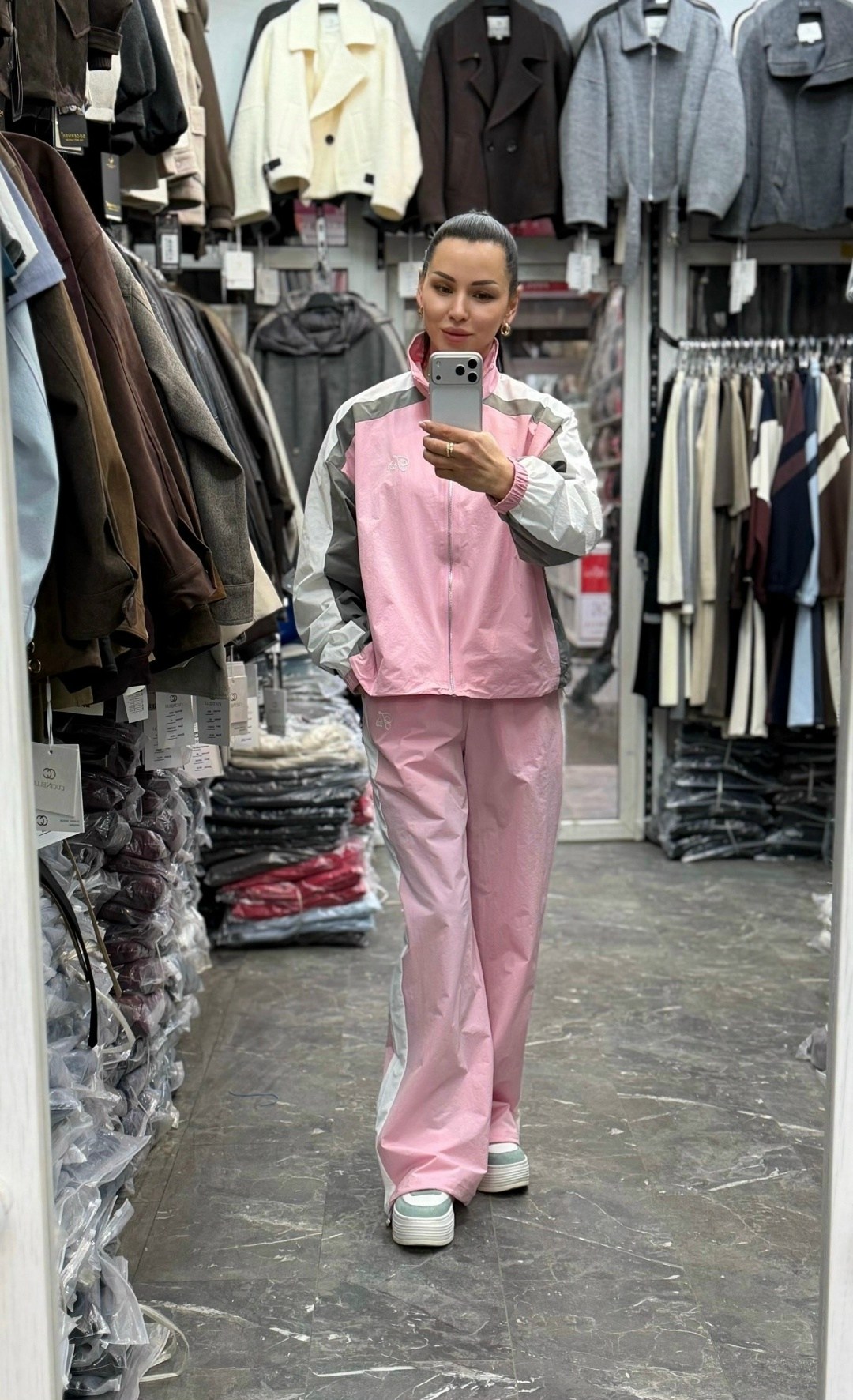 костюм женский "девяностые" розовый,спортивный костюм женский плащевка адидас,костюм спортивный,женский спортивный костюм,женский спортивный костюм из плащевки