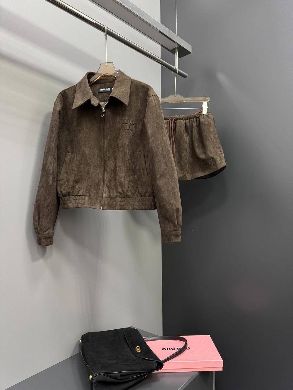 замшевая куртка,куртка вельветовая,повседневная куртка,куртка бомбер,вельветовые костюмы