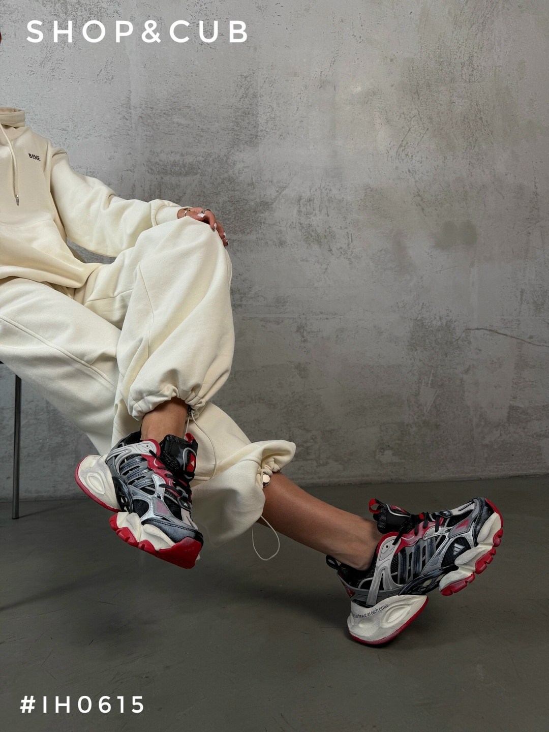 кроссовки adidas,кроссовки,кроссовки женские,повседневные кроссовки,брендовые кроссовки