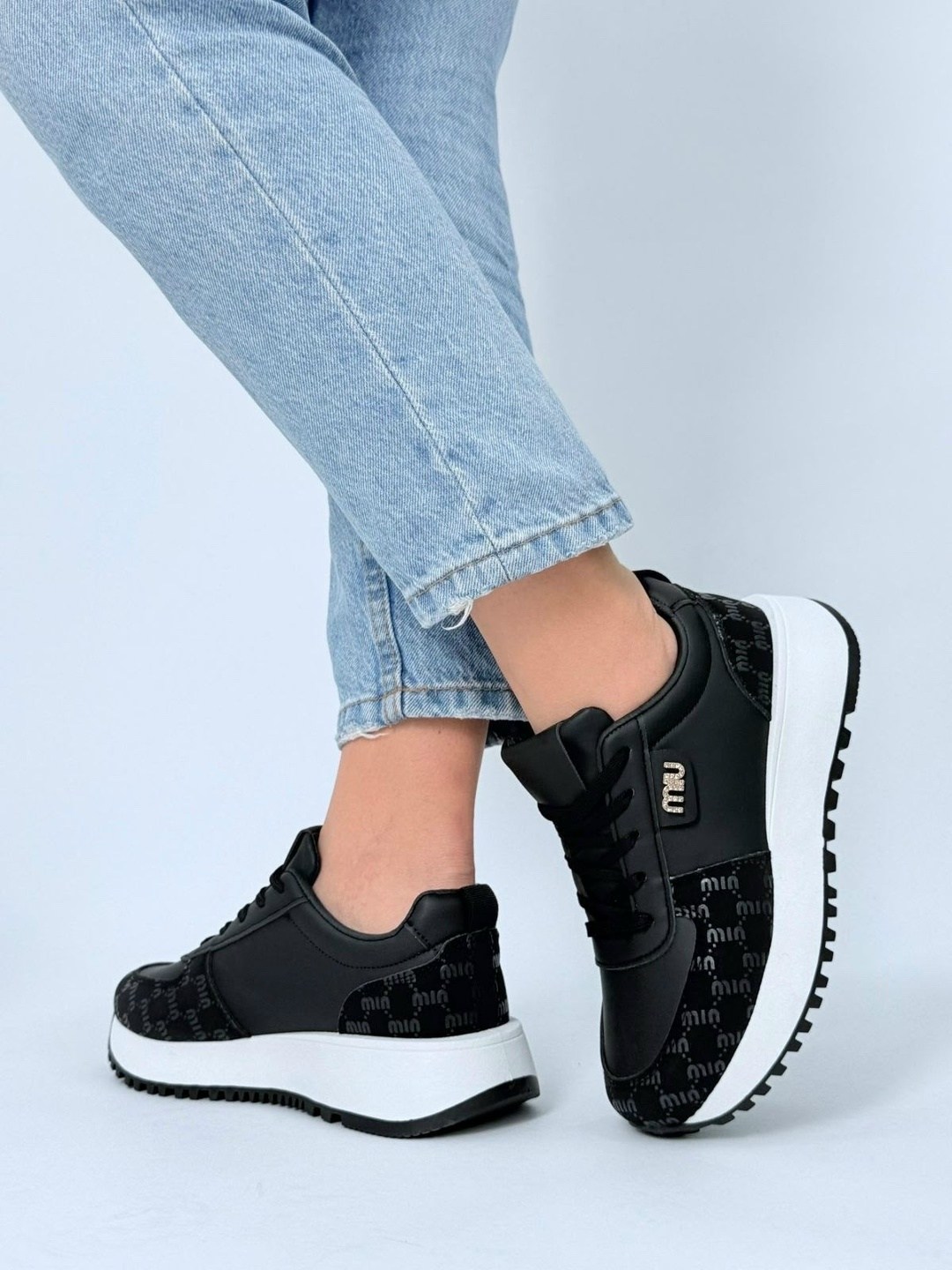 кроссовки женскиe,,кроссовки женские черные,кроссовки для женщин,черные кроссовки