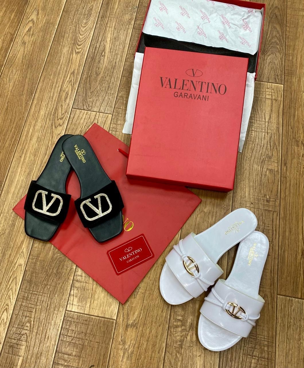 шлепки ив сен лоран,босоножки yves saint laurent,,сандалии yves saint laurent,шлепанцы женские