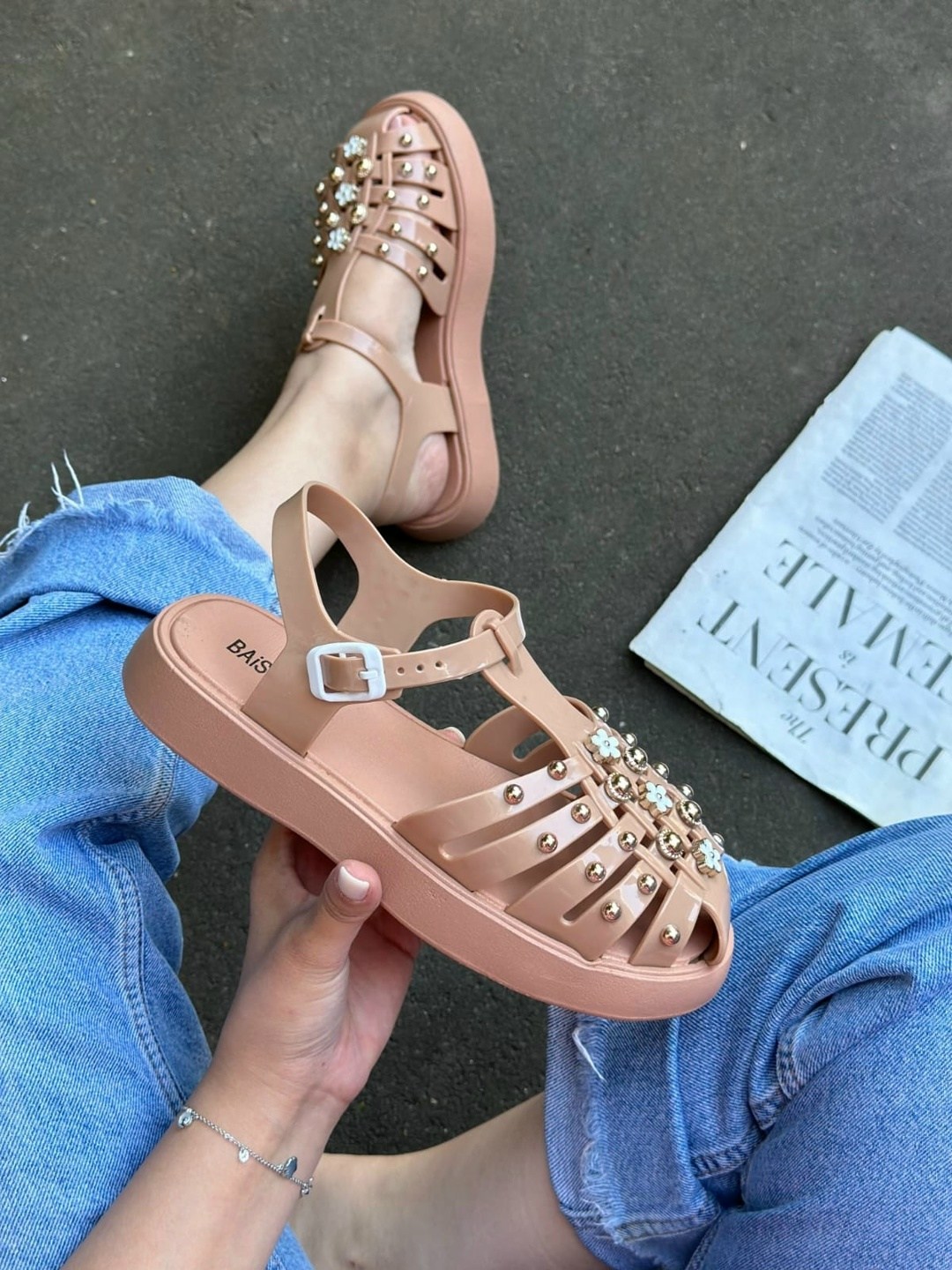 ,женские сандалии,босоножки на платформе,сандалии,босоножки лаковые