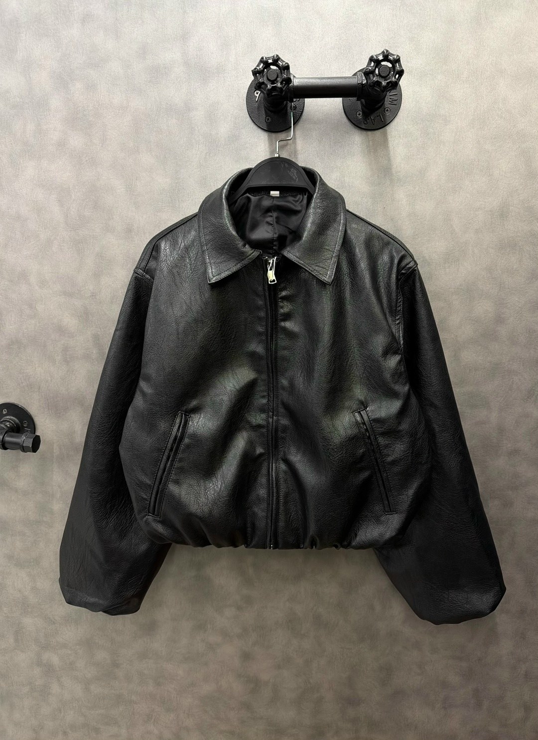 кожаная куртка,женская кожаная куртка,женская куртка из искусственной кожи,кожаная куртка оверсайз,куртка-косуха