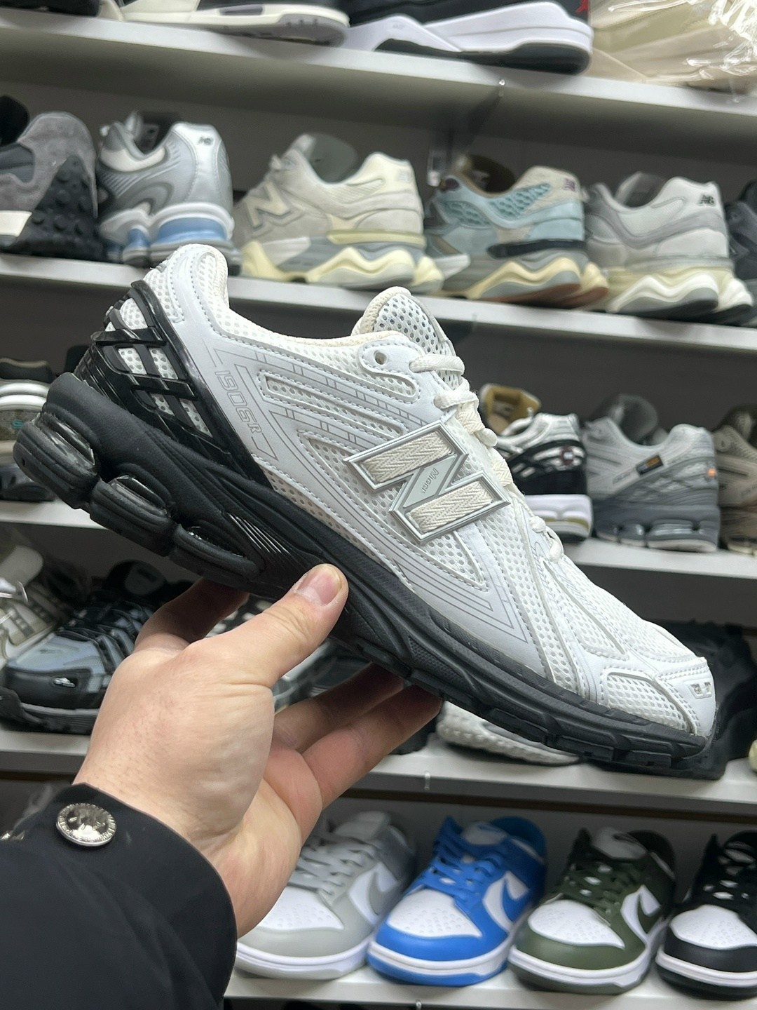 кроссовки new balance 1906,кроссовки new balance,кроссовки new balance 1906 r,кроссовки мужские new balance 1906 r,темно-серебристые кроссовки new balance 1906