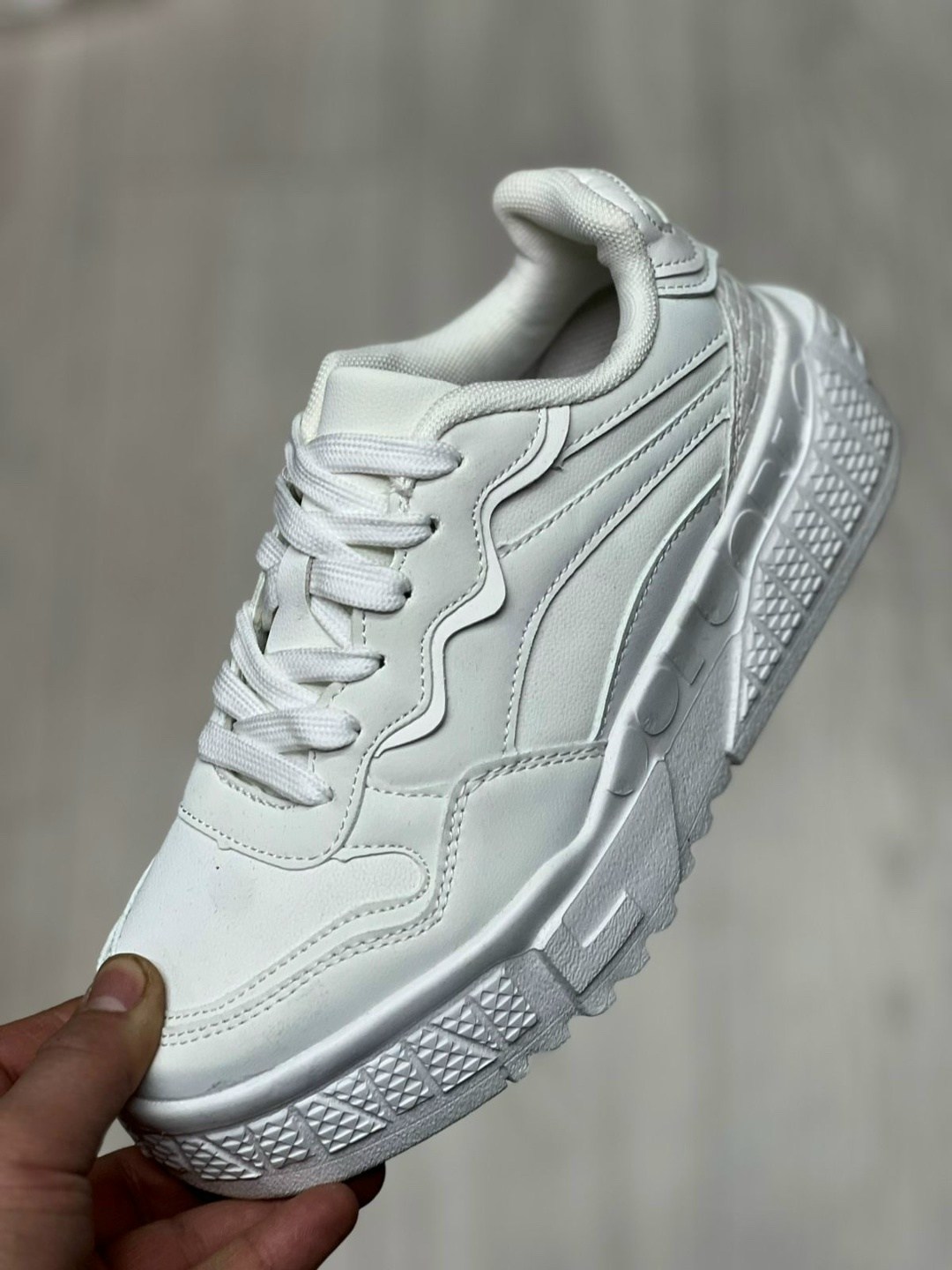 женские кроссовки,,модные кроссовки,кроссовки женские весна,кроссовки женские модные