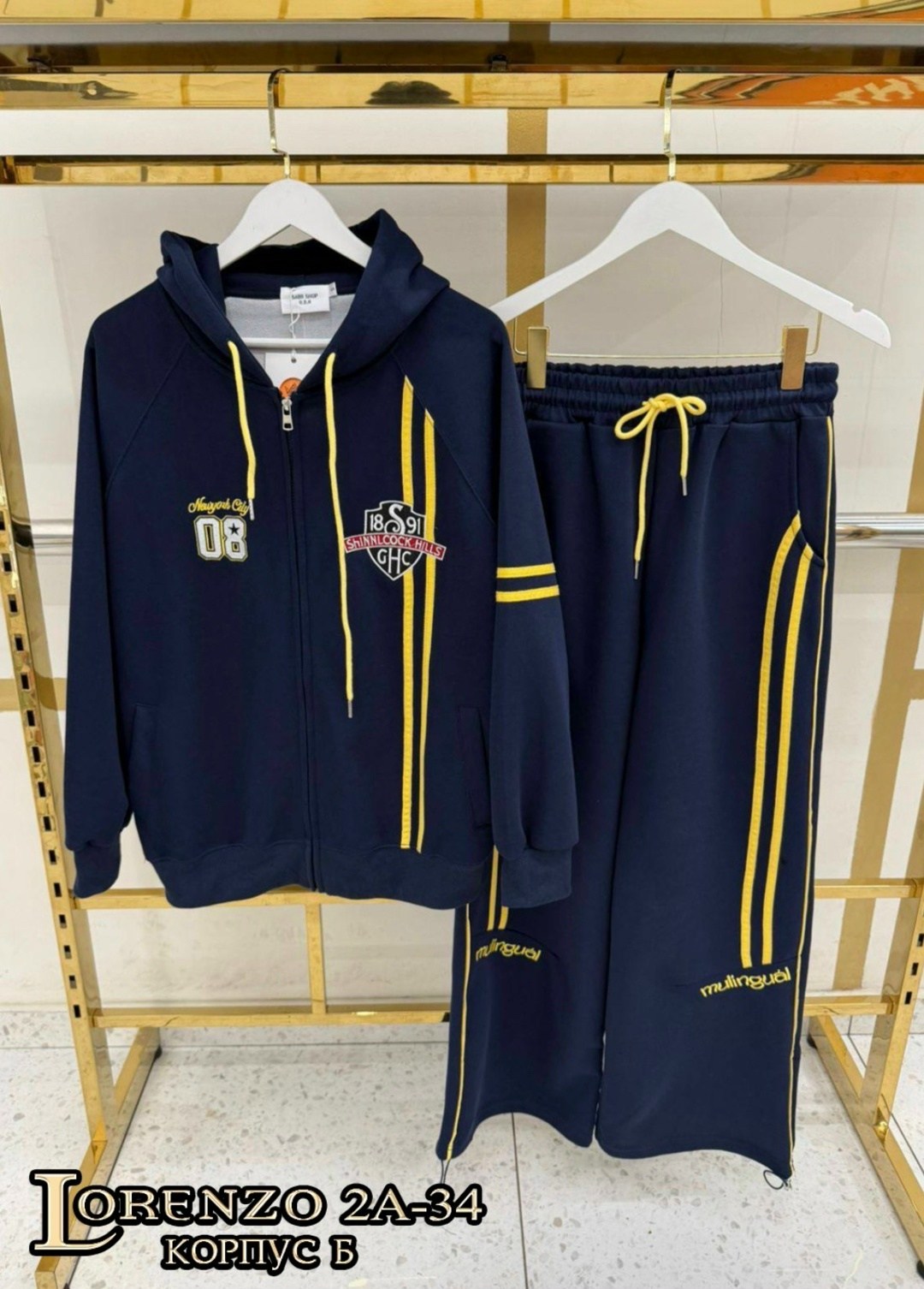 женский спортивный костюм,спортивный костюм,костюм спортивный gucci,спортивный костюм стильный,костюм женский