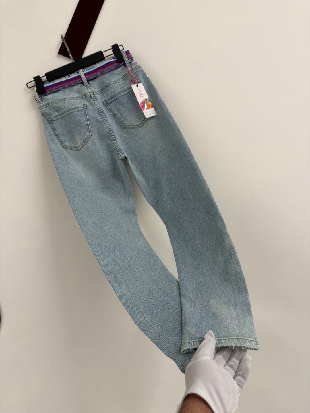 джинсы женские,джинсы со стразами женские,модные джинсы,джинсы с декором,джинсы джинсы