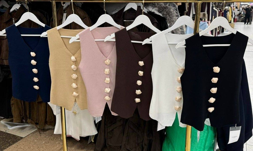 женские жилеты,однобортный жилет rosetta getty черный,жилет для женщин,жилет,вязаные жилеты