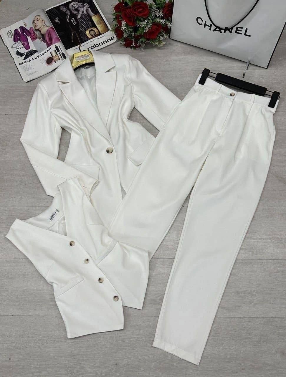 брючный костюм,женский костюм,костюм деловой,женский белый брючный костюм,белый брючный костюм