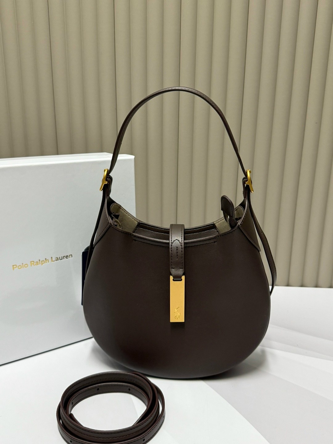 сумка,кожаная сумка,сумка женские,дизайнерские сумки,женская сумка на плечо