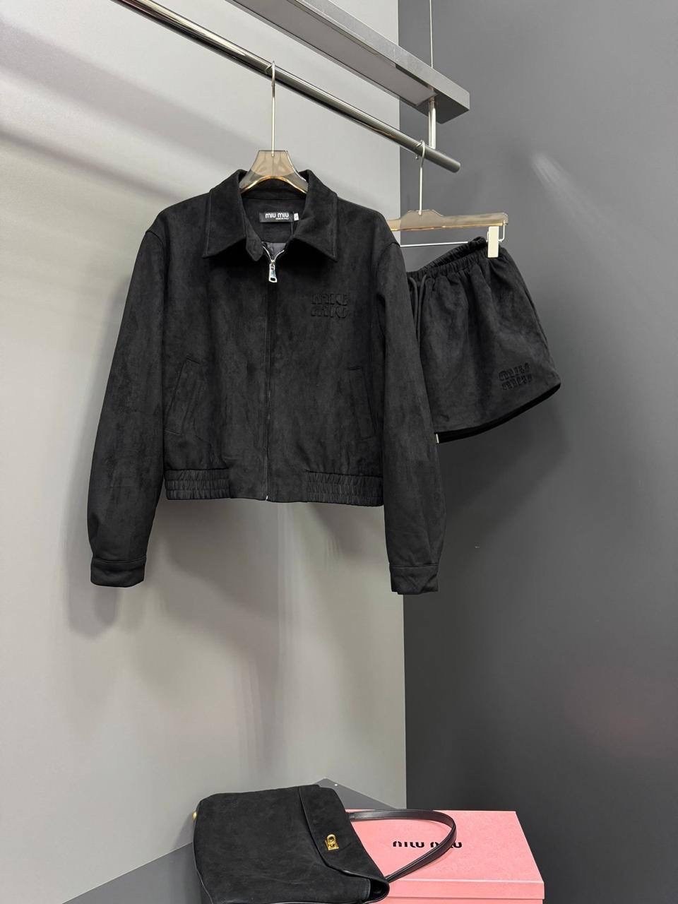 велюровые костюмы,велюровый спортивный костюм,женская кофта,костюм женский,велюровый костюм женский