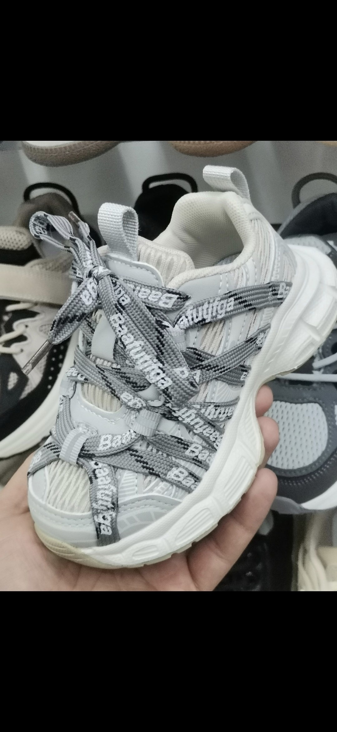 кроссовки,женские кроссовки,белые кроссовки,модные кроссовки,спортивная