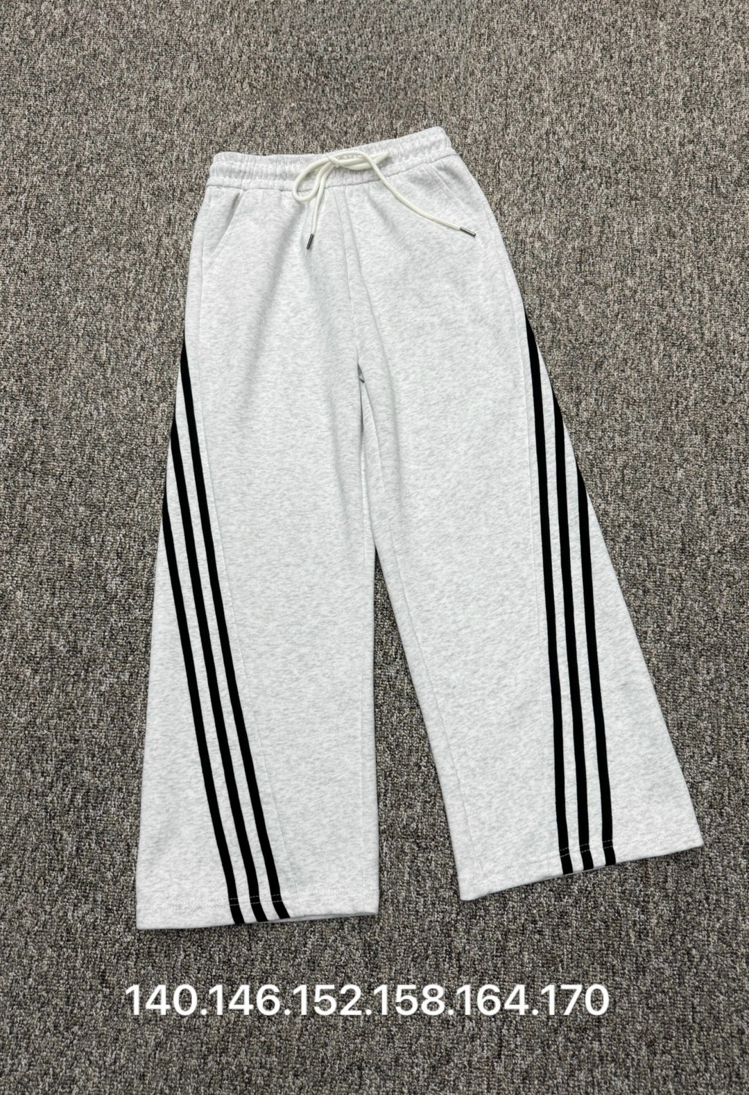 брюки карго с лампасами широкие y2k styfash,спортивные штаны adidas,брюки спортивные adidas,спортивные брюки,брюки спортивные широкие