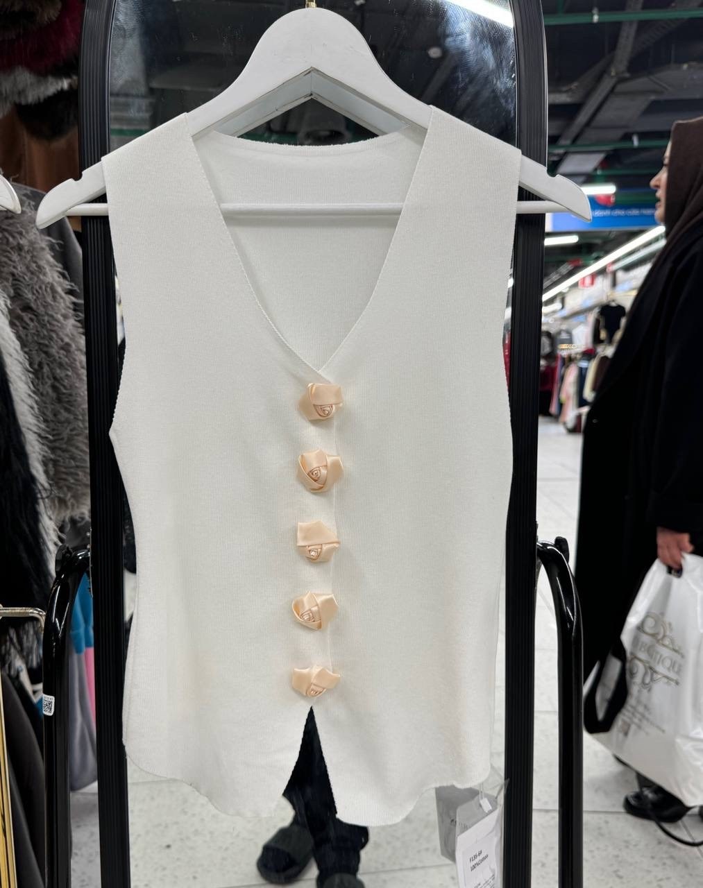 женские жилеты,однобортный жилет rosetta getty черный,жилет для женщин,жилет,вязаные жилеты