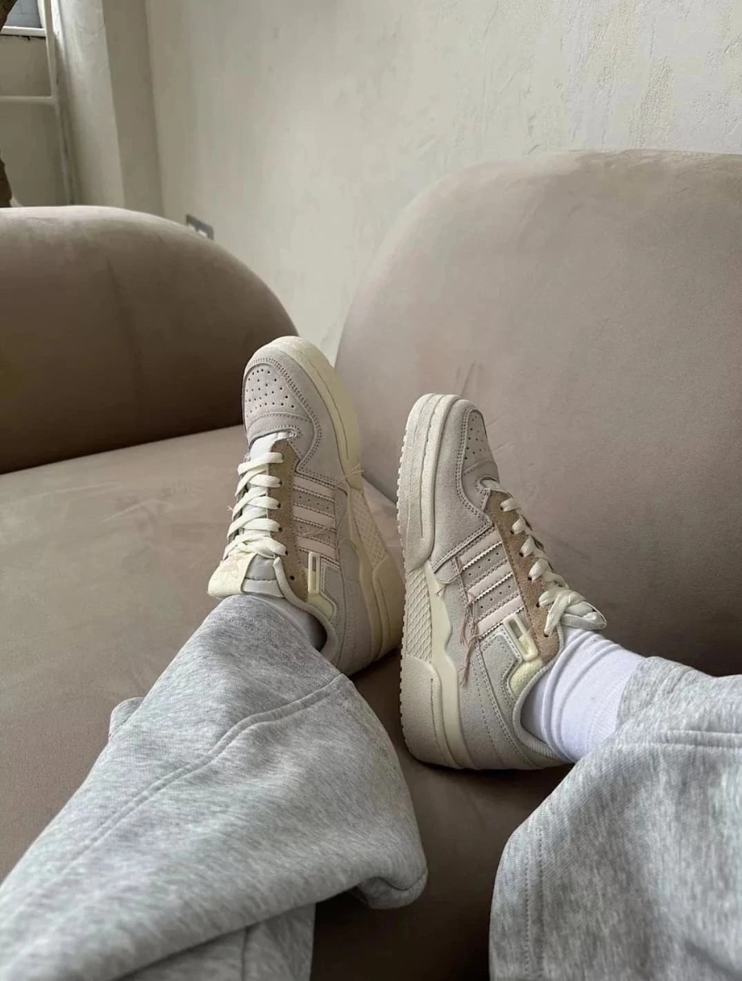 adidas forum low 84 бежевый лайт,кроссовки женские adidas,кроссовки adidas,кроссовки adidas forum 84 low,кроссовки женские adidas forum low 84