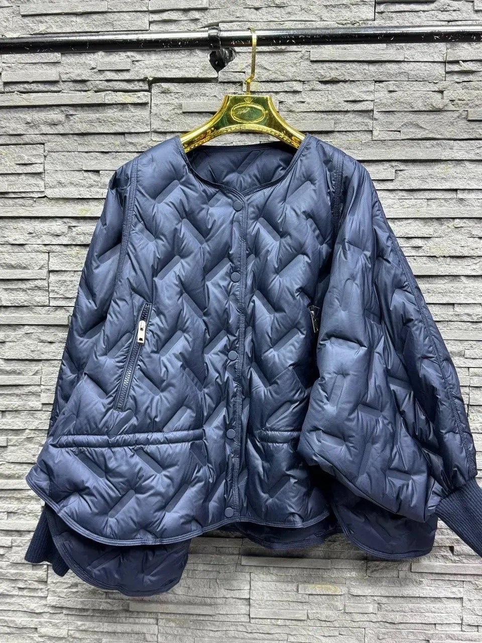 теплая куртка,куртка модная,куртка,куртка пуховик,стеганая куртка