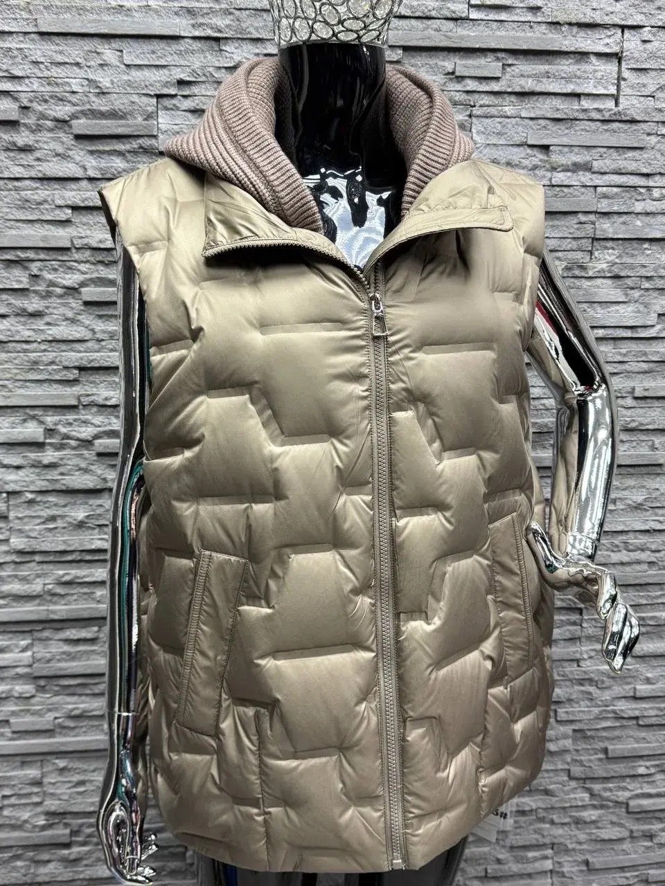 жилетка женская,теплый жилет,жилет утепленный,жилет,жилетка