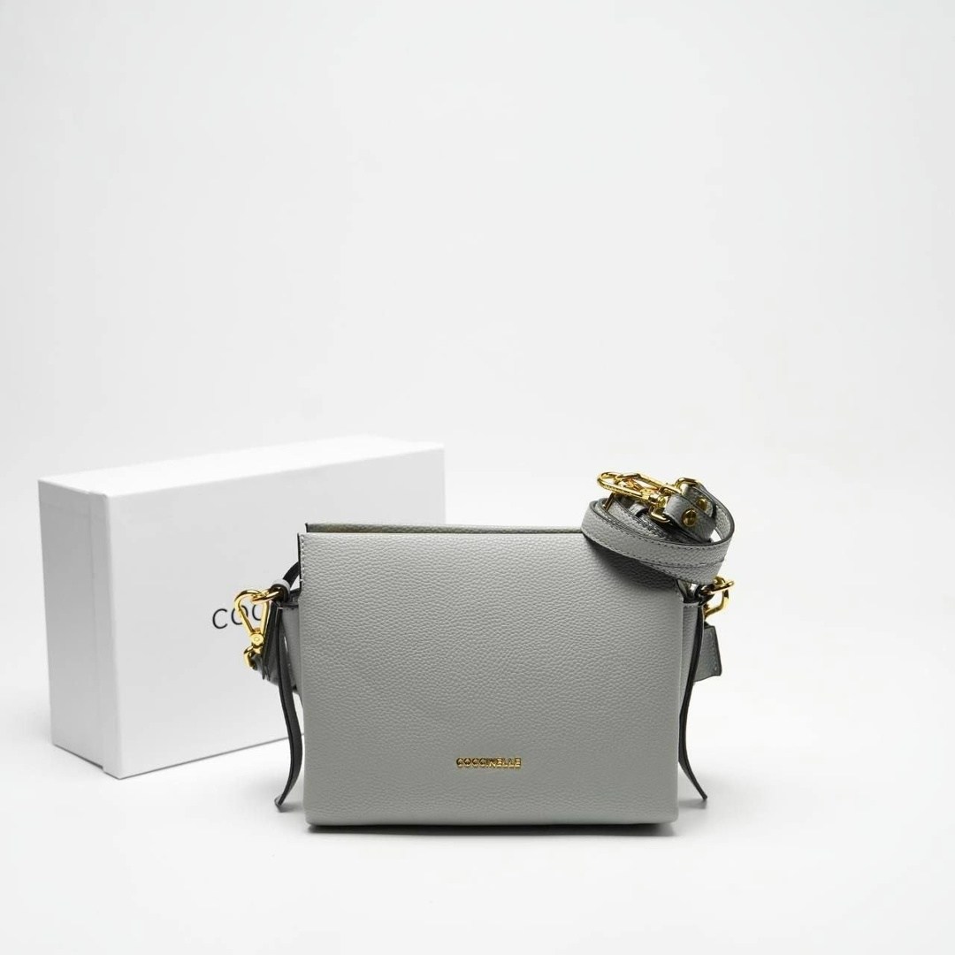 сумка женская coccinelle,coccinelle сумка,сумка,сумка женская,coccinelle сумка на плечо