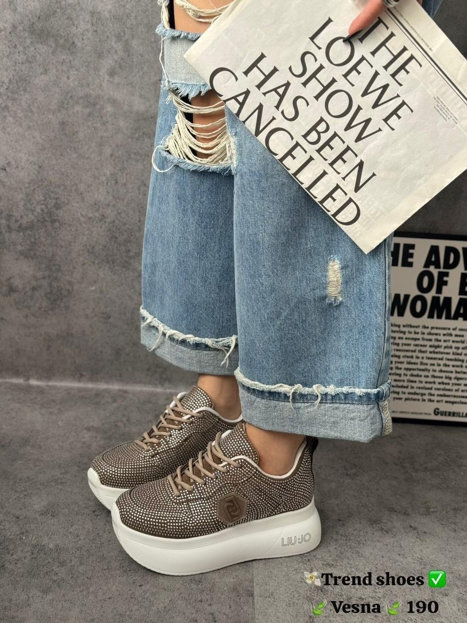 ,женские кроссовки,женская ,кроссовки эко кожа,модные кроссовки