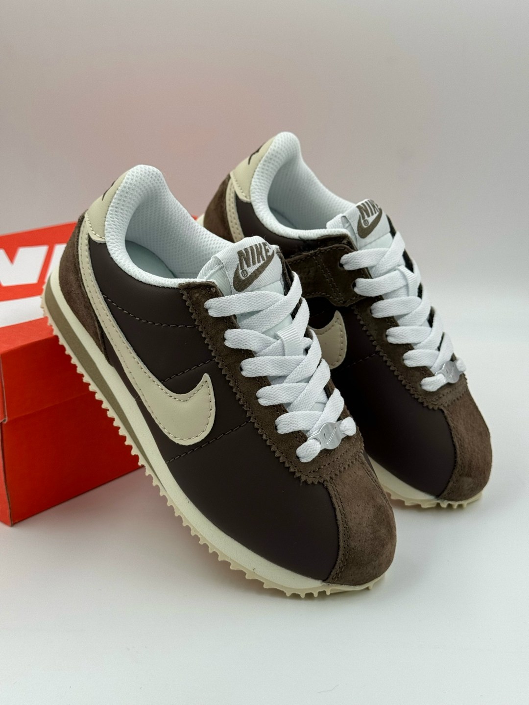 кроссовки nike classic cortez leather,кроссовки cortez коричневые nike,кроссовки эко кожа,кроссовки эко,кроссовки nike cortez женские