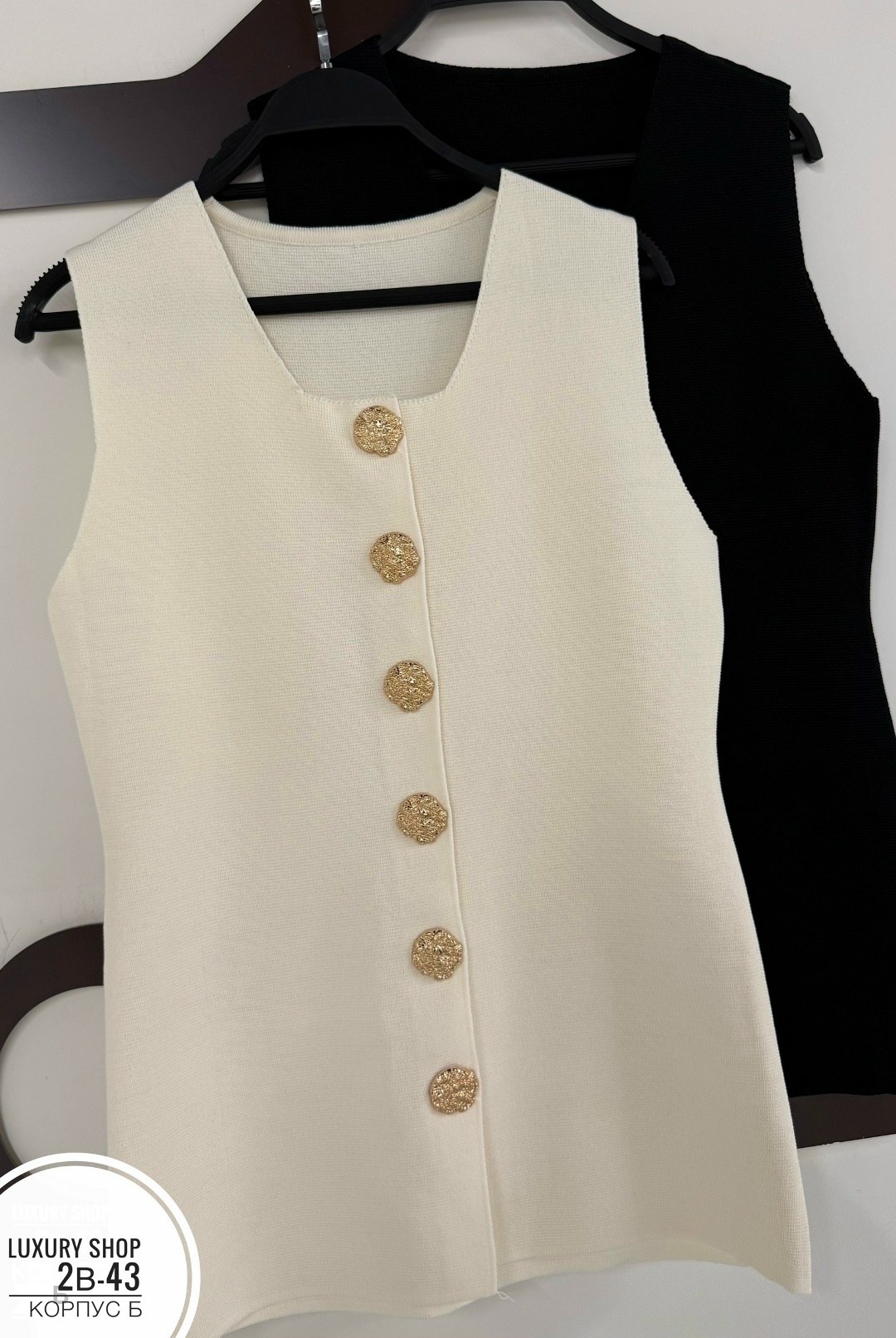 платье с пуговицами,жилет на платье,платье женское белое,женское платье,платье без рукавов