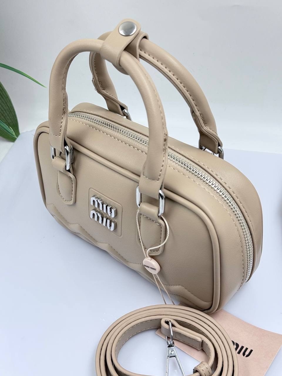 сумка мини через плечо miu miu,сумка miu miu,женская сумка miu miu,сумка миу миу,miu стеганая мини-сумка arcadie черный