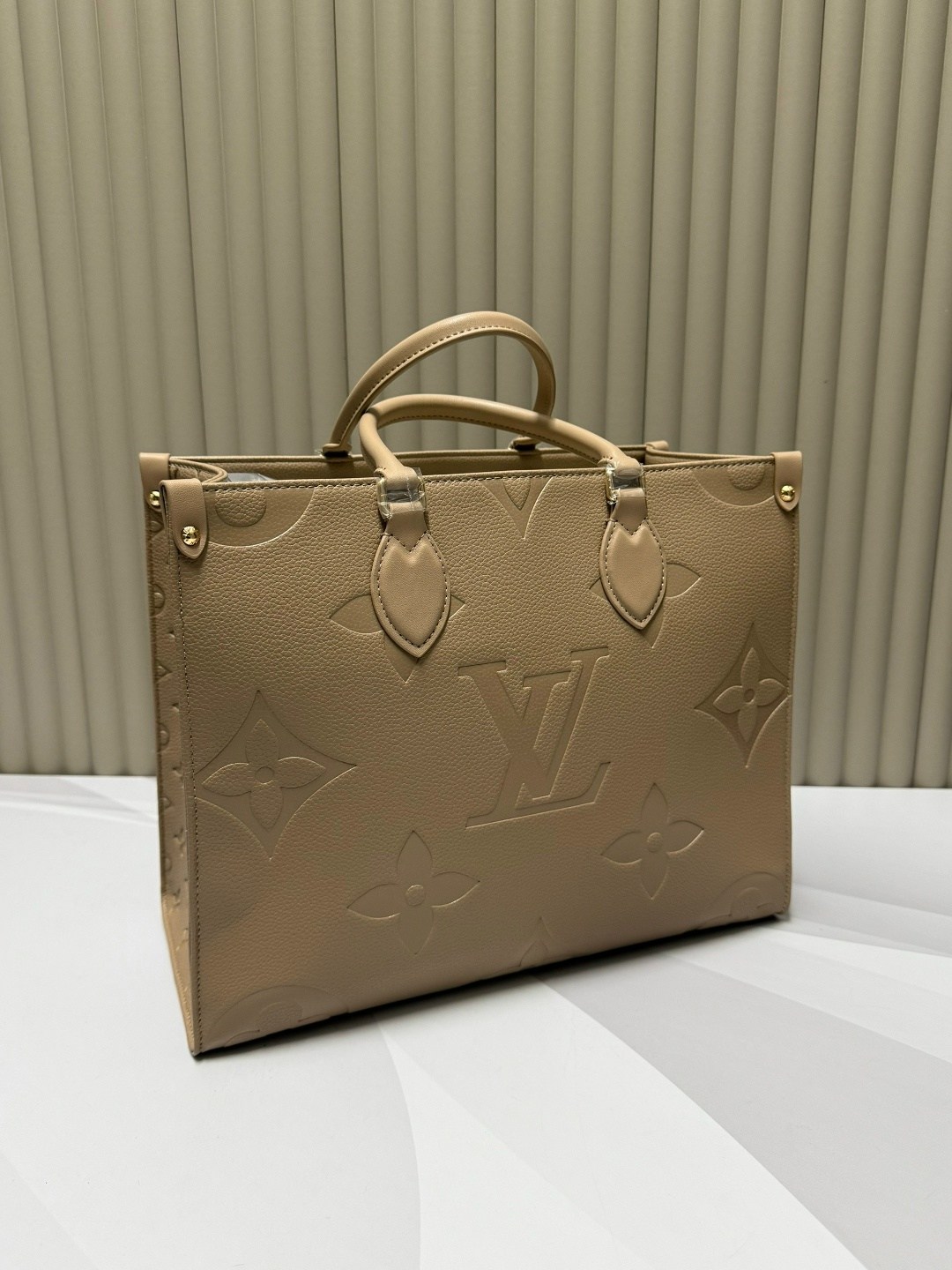 сумка louis vuitton,луи виттон сумка,сумка луи виттон белая,louis vuitton женская сумка,сумочка луи виттон