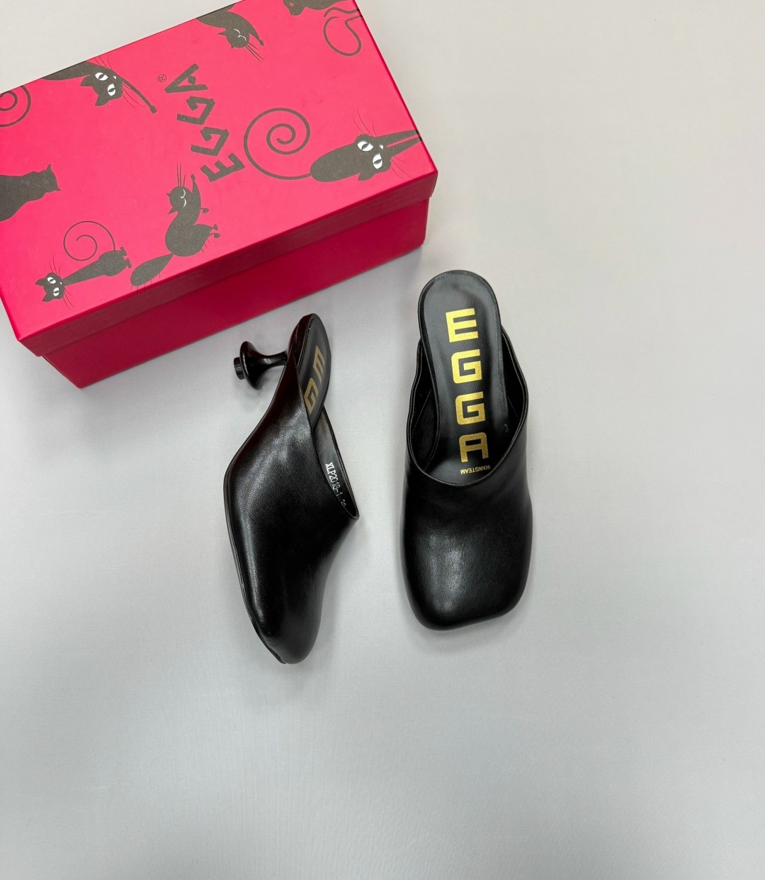 ,женская ,туфли фенди,обуви,женские мюли