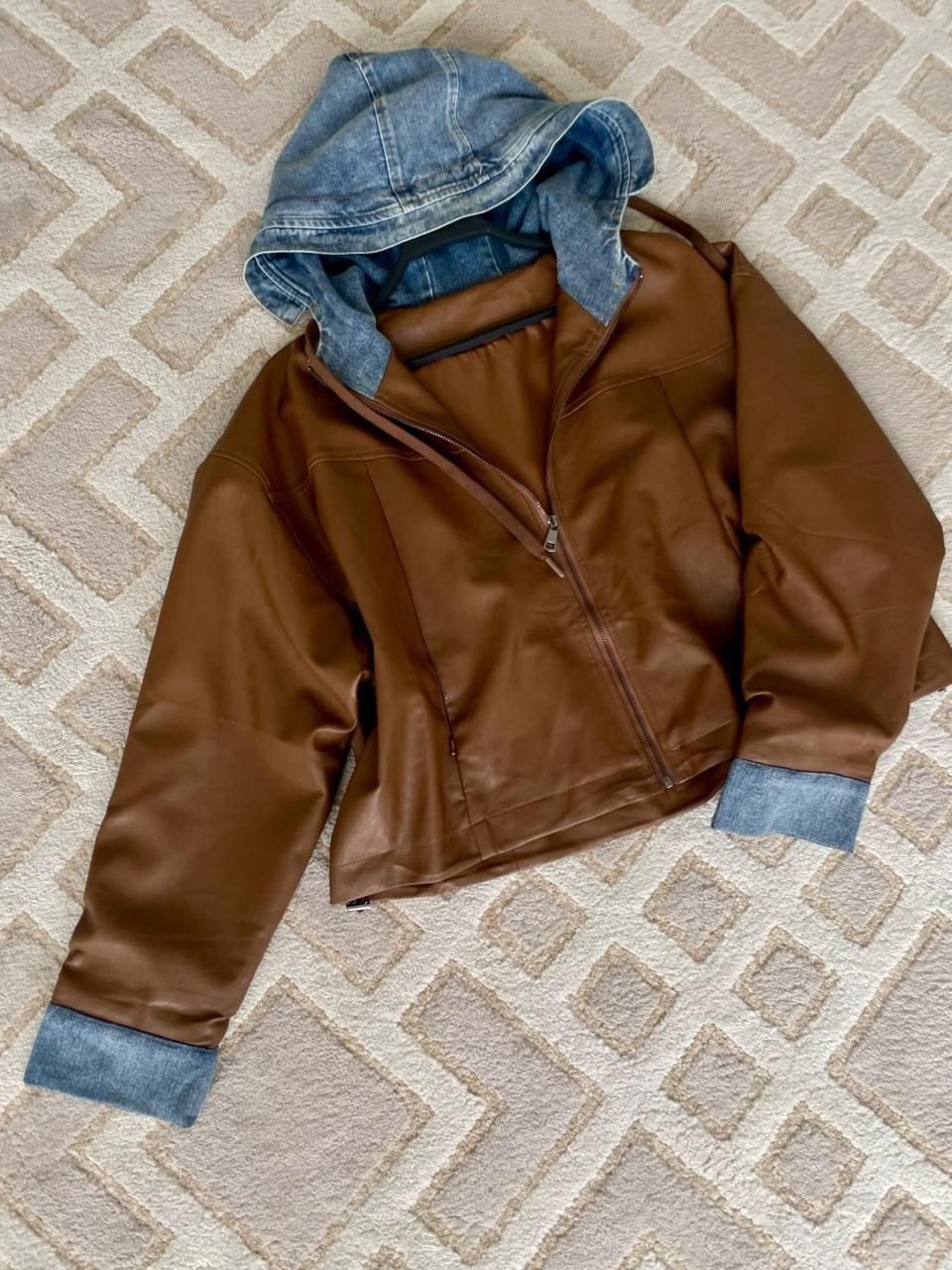 куртка бомбер,куртка из экокожи,куртка,женская куртка,куртка кожаная