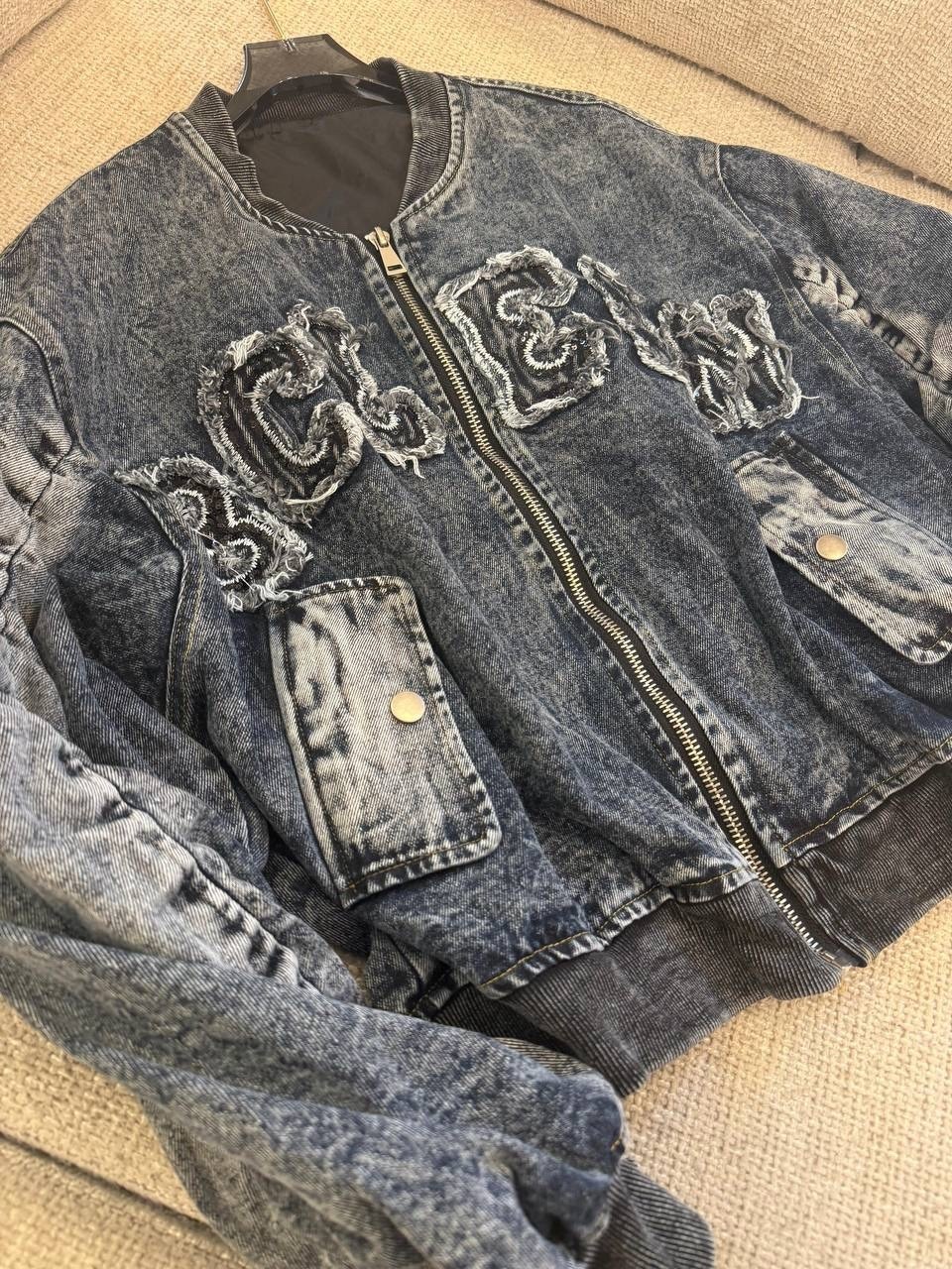 джинсовый бомбер женский,джинсовая куртка,джинсовый бомбер,джинсовая куртка бомбер,куртка женская бомбер