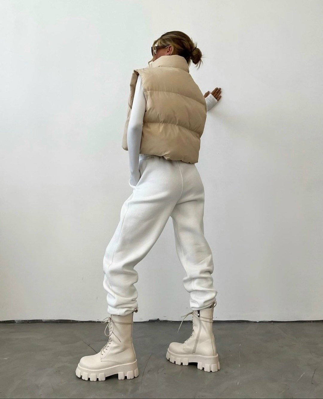 демисезонный жилет,жилет безрукавка,женская жилетка,жилетка на синтепоне,жилетка