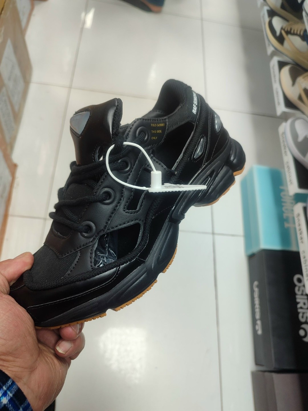 adidas raf simons ozweego,adidas x raf simons replicant ozweego belgium,adidas x raf simons replicant ozweego,кроссовки adidas x raf simons replicant ozweego,adidas raf simons ozweego 3