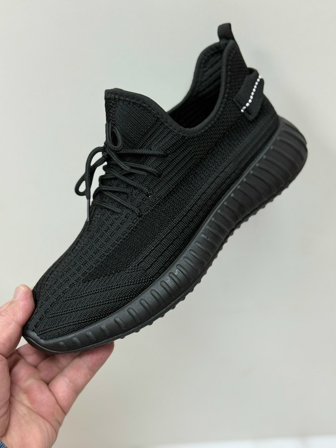 кроссовки мужские yeezy boost 350,кроссовки,кроссовки изики,кроссовки изи,кроссовки adidas yeezy 350 boost v2 цвет черный